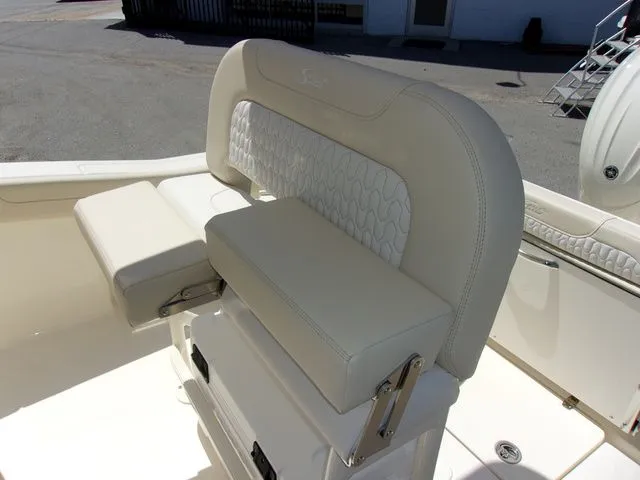 Slide: The Image of Scout 220 XSF 2026 - 8