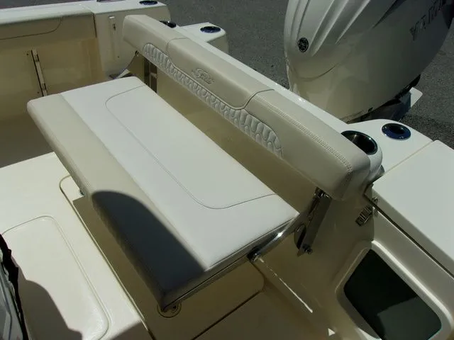 Slide: The Image of Scout 220 XSF 2026 - 9