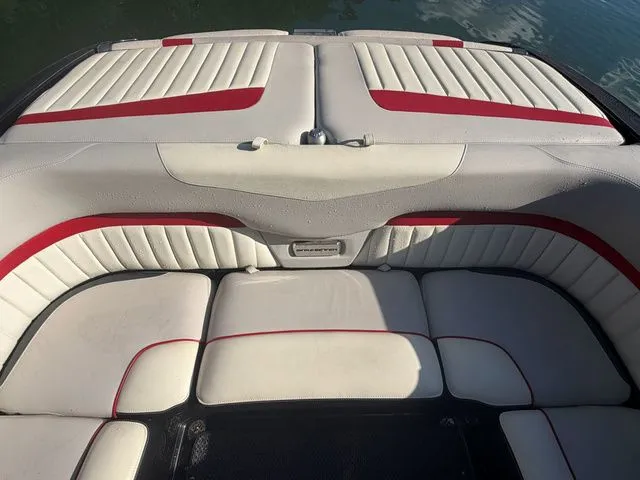 Slide: The Image of Malibu Wakesetter 24 MXZ 2015 - 11