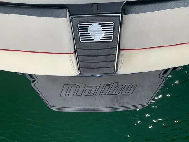 Slide: The Image of Malibu Wakesetter 24 MXZ 2015 - 5