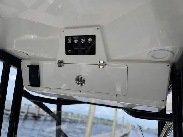 Slide: The Image of Sea Fox 268 Commander 2023 - 11