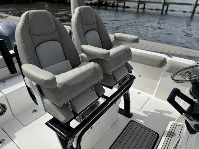 Slide: The Image of Sea Fox 268 Commander 2023 - 12