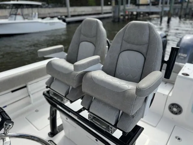 Slide: The Image of Sea Fox 268 Commander 2023 - 23