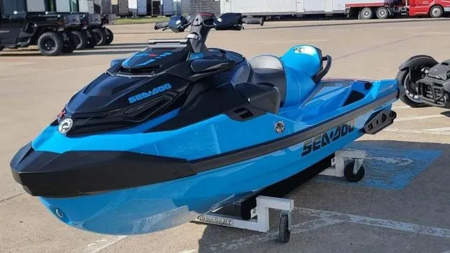 Slide: The Image of Sea-Doo RXT-X 2026 - 4