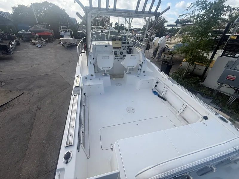 Slide: The Image of 2007 Sea Boss 255 WA boat with spacious cockpit and helm station. - 3
