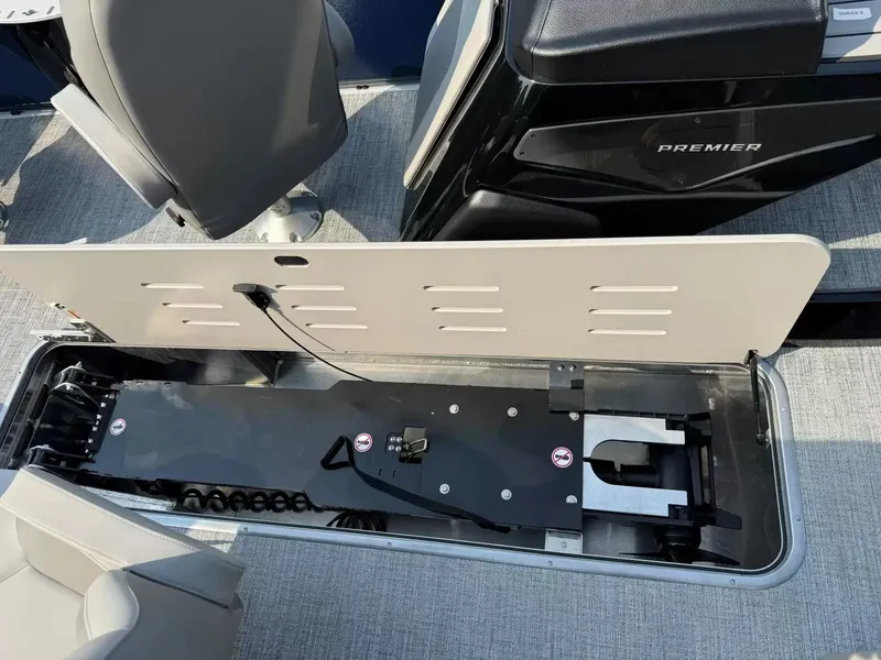 Slide: The Image of Premier 250 Sunsation Angler 6PT 2026 - 25
