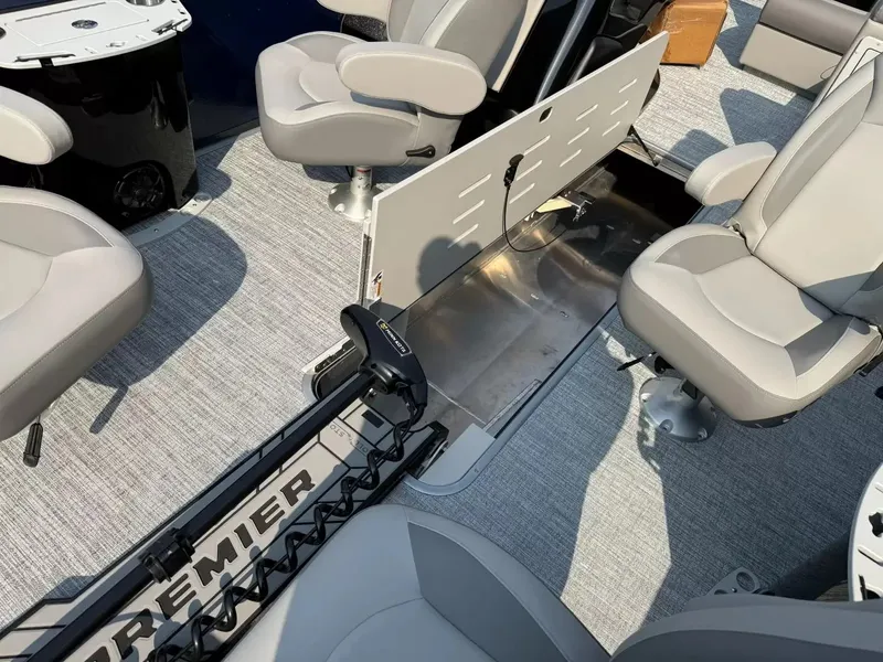 Slide: The Image of Premier 250 Sunsation Angler 6PT 2026 - 27