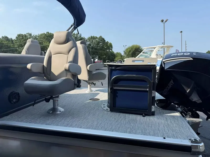 Slide: The Image of Premier 250 Sunsation Angler 6PT 2026 - 4