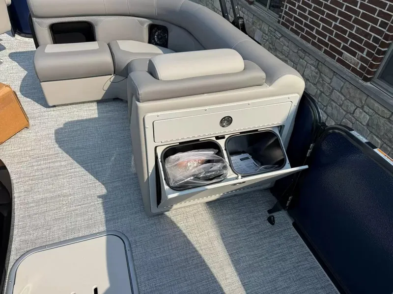 Slide: The Image of Premier 250 Sunsation Angler 6PT 2026 - 30