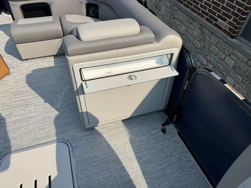 Slide: The Image of Premier 250 Sunsation Angler 6PT 2026 - 22