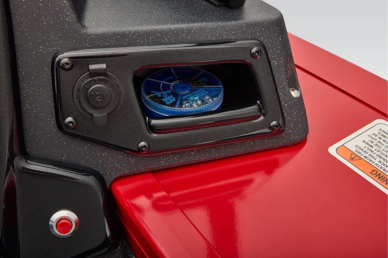 Slide: The Image of Tracker Targa V-18 WT 2026 - 40