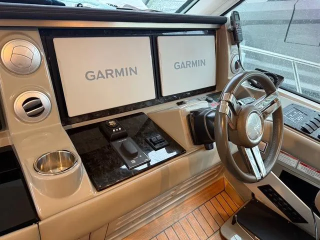 Slide: The Image of Garmin electronics - 22