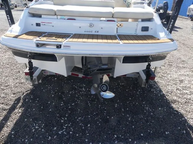 Slide: The Image of Regal 2000 ES 2019 - 23