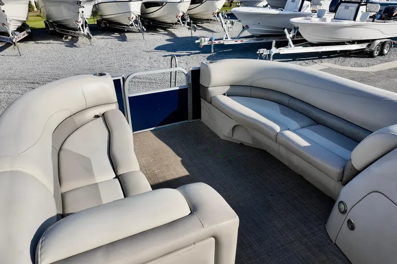 Slide: The Image of Interior of 2022 Cypress Cay Seabreeze 232 pontoon boat with plush seating. - 11