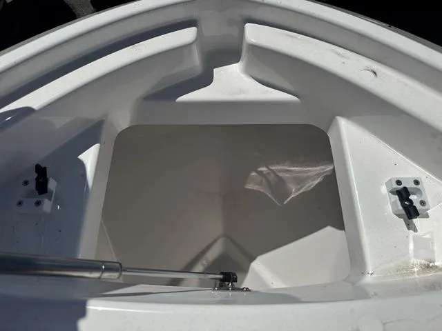 Slide: The Image of Yamaha 255 FSH Sport E 2026 - 16