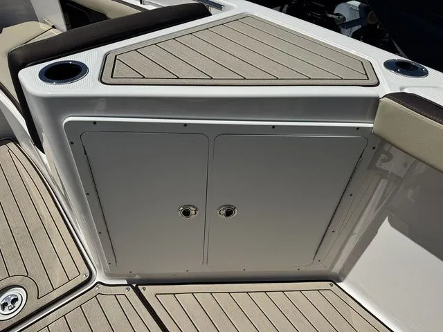 Slide: The Image of Yamaha 255 FSH Sport E 2026 - 24