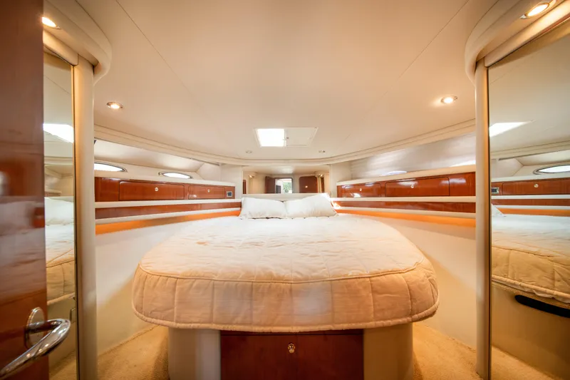 Slide: The Image of Luxurious cabin interior of 2003 Sea Ray 480 Sedan Bridge yacht. - 29
