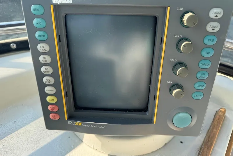 Slide: The Image of Raytheon R20XX radar display on 1985 Silverton 40 Aft Cabin boat. - 9