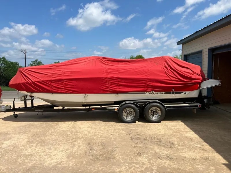 Slide: The Image of Monterey 253 Deck Boat 2005 - 11