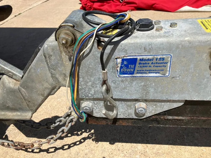 Slide: The Image of Monterey 253 Deck Boat 2005 - 13