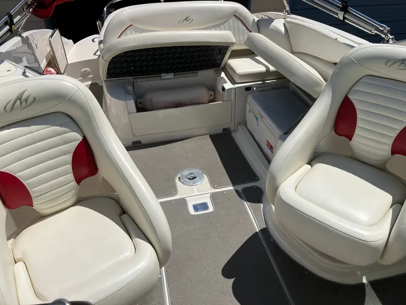 Slide: The Image of Monterey 253 Deck Boat 2005 - 3