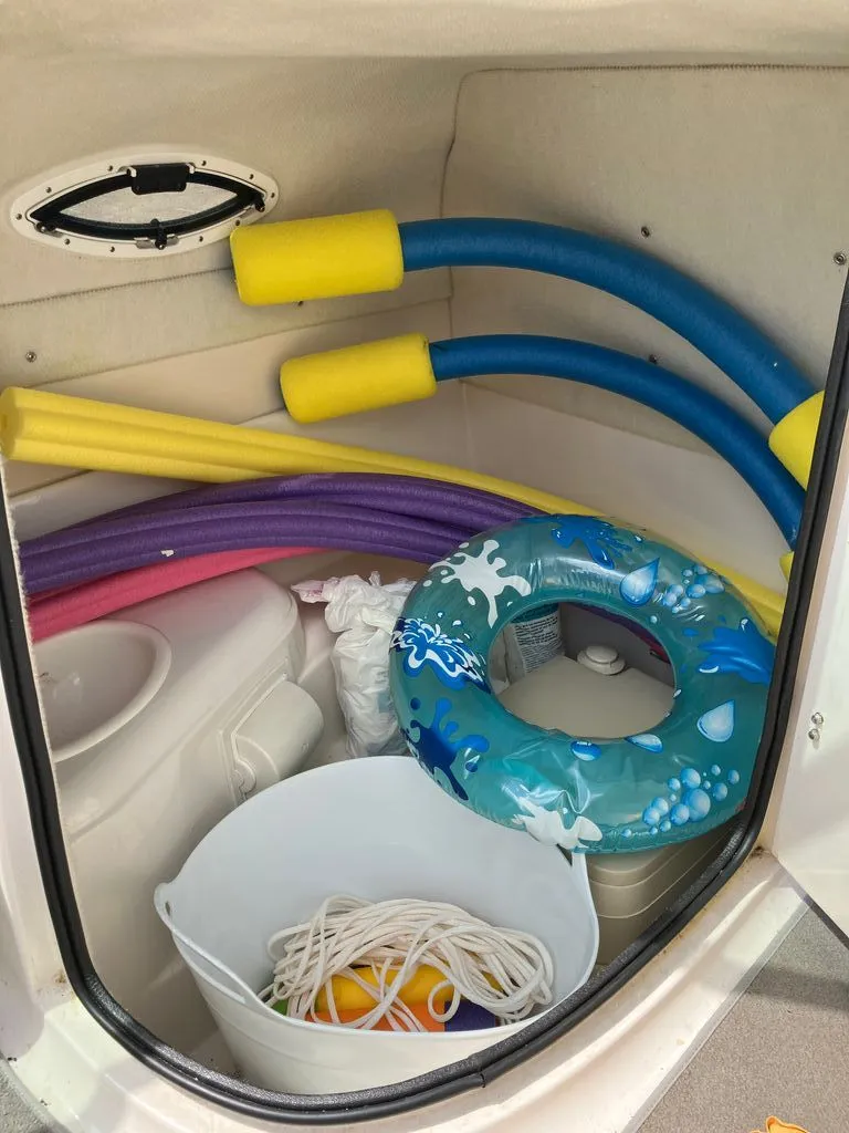 Slide: The Image of Monterey 253 Deck Boat 2005 - 6