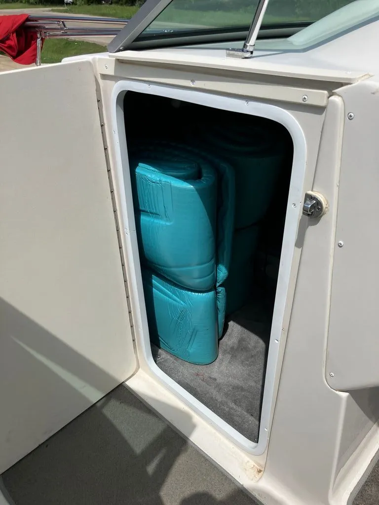 Slide: The Image of Monterey 253 Deck Boat 2005 - 9