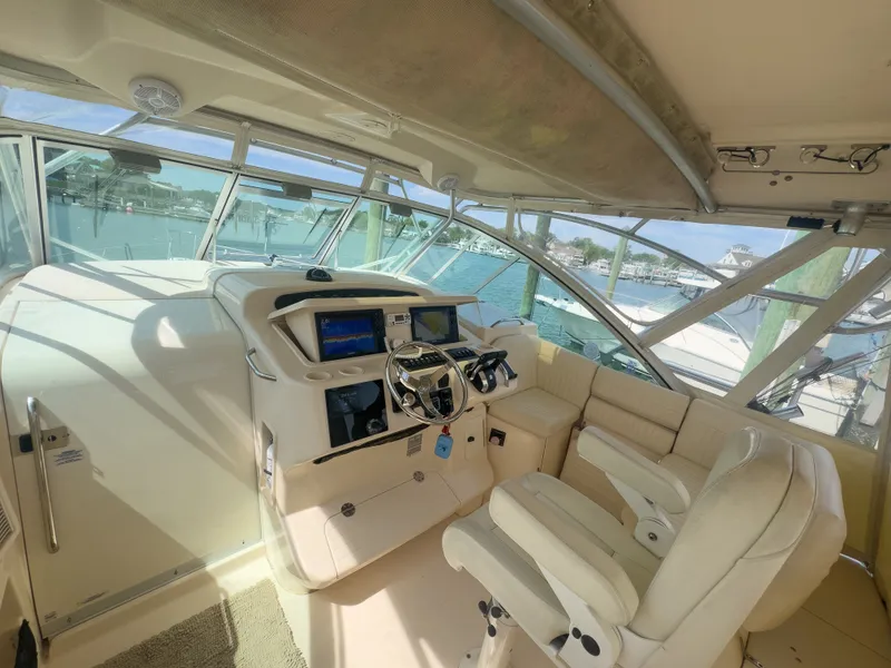 Slide: The Image of Grady-White Express 360 2007 - 15