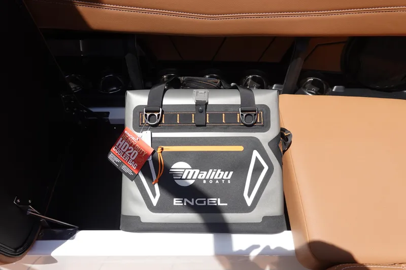Slide: The Image of Engel cooler bag on 2026 Malibu Wakesetter 21 LX boat seat. - 23