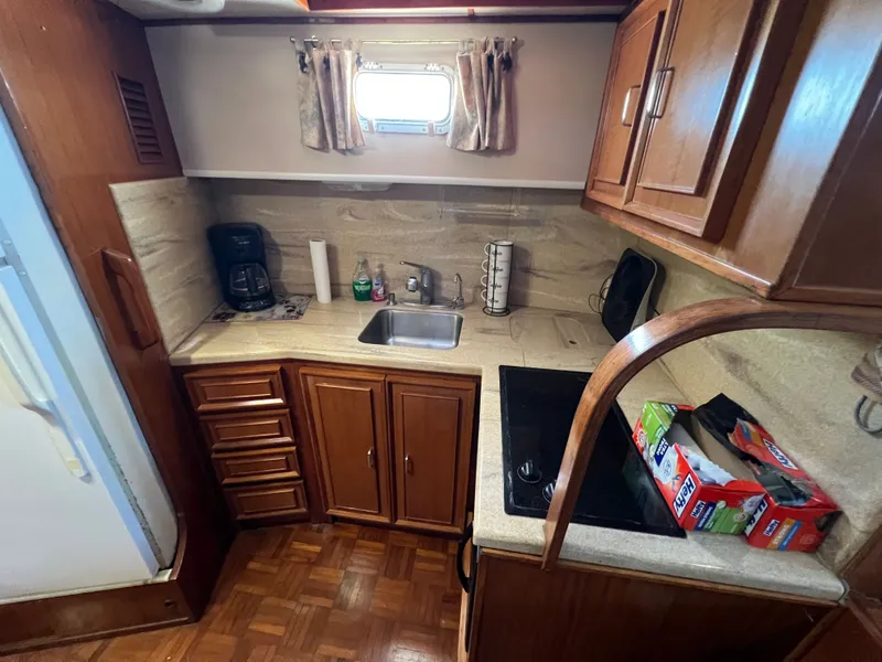 Slide: The Image of Jefferson 46 Sundeck 1988 - 10