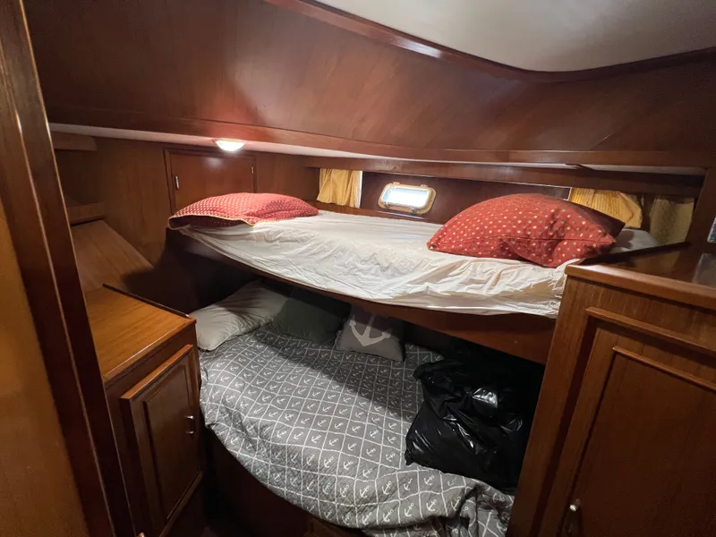 Slide: The Image of Jefferson 46 Sundeck 1988 - 12