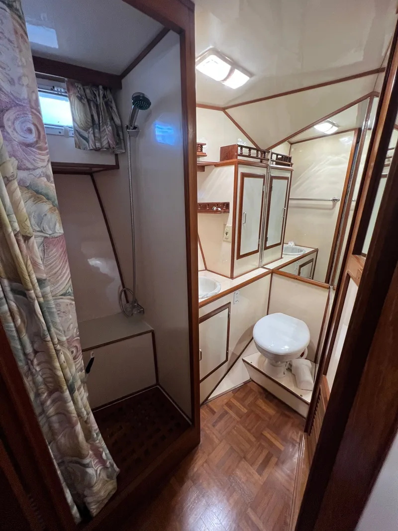 Slide: The Image of Jefferson 46 Sundeck 1988 - 15