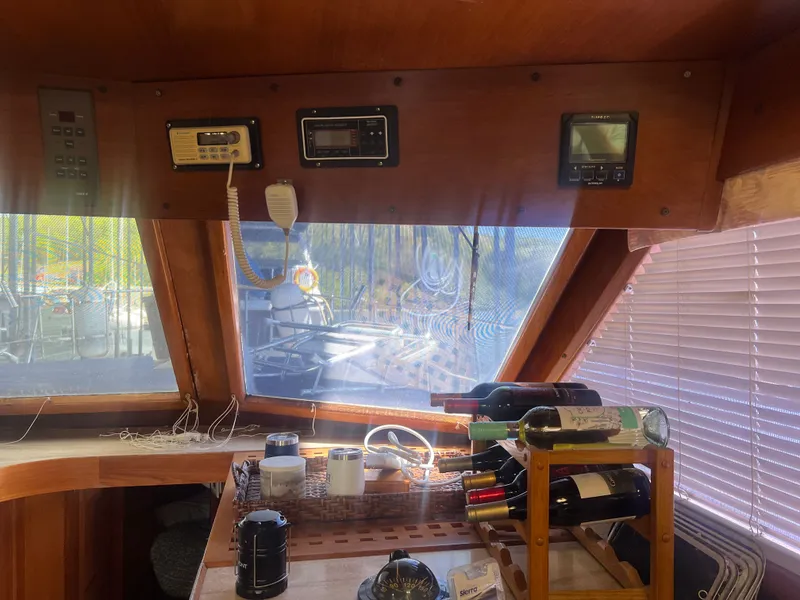 Slide: The Image of Jefferson 46 Sundeck 1988 - 16