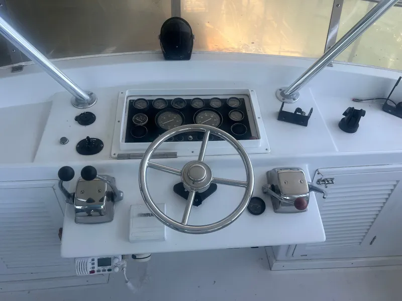 Slide: The Image of Jefferson 46 Sundeck 1988 - 20