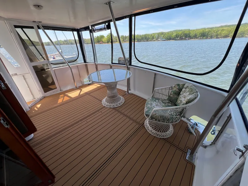 Slide: The Image of Jefferson 46 Sundeck 1988 - 22