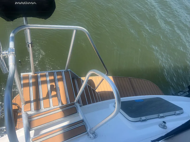 Slide: The Image of Jefferson 46 Sundeck 1988 - 24