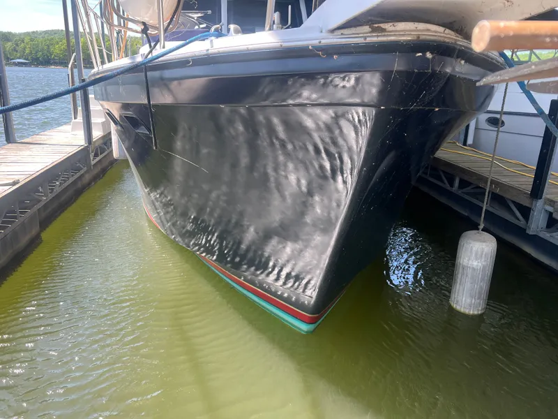 Slide: The Image of Jefferson 46 Sundeck 1988 - 29