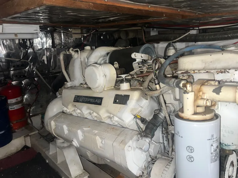 Slide: The Image of Jefferson 46 Sundeck 1988 - 38