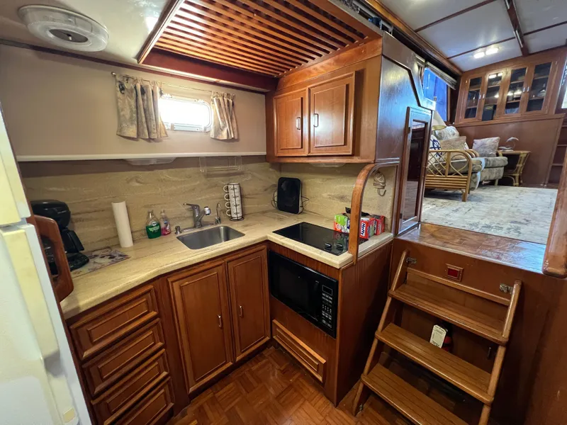 Slide: The Image of Jefferson 46 Sundeck 1988 - 9