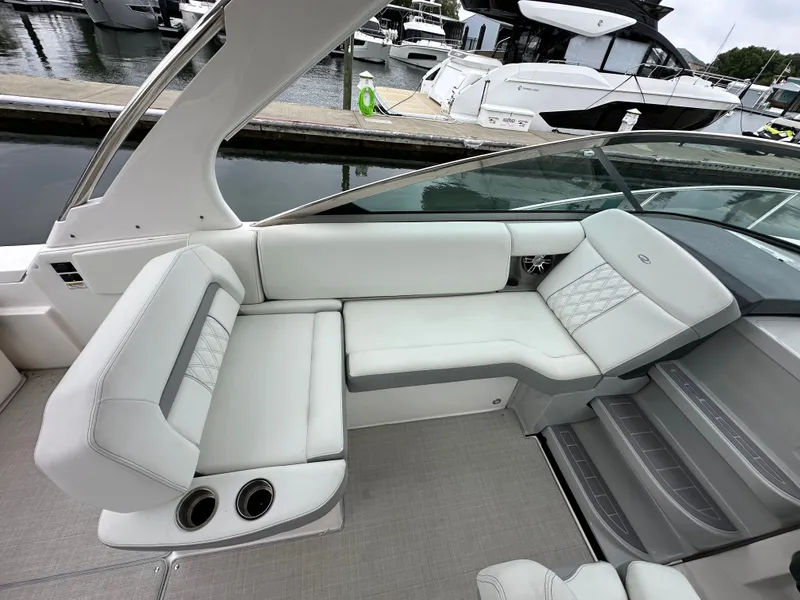 Slide: The Image of Regal 33 XO 2023 - 9
