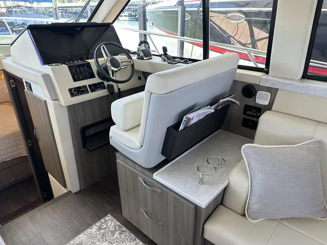 Slide: The Image of Regal 38 Grande Coupe 2021 - 59