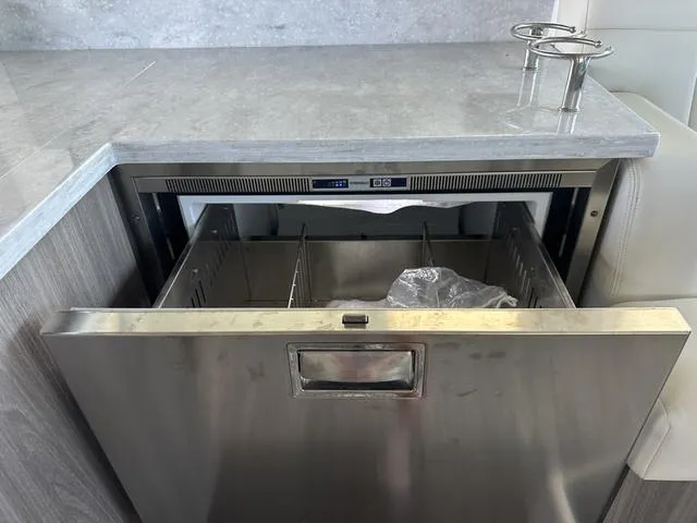 Slide: The Image of Regal 38 Grande Coupe 2021 - 70