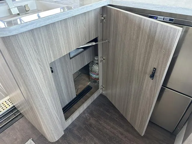 Slide: The Image of Regal 38 Grande Coupe 2021 - 72