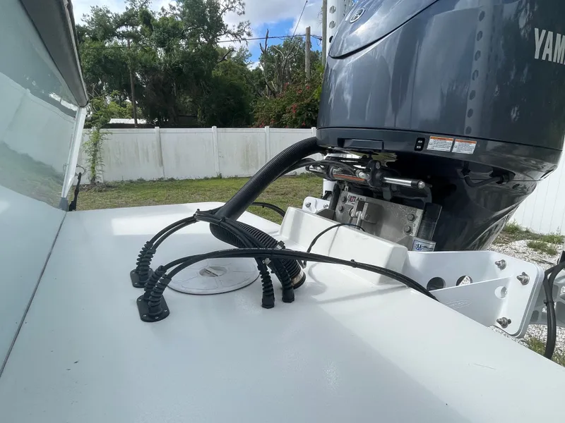 Slide: The Image of Parker 25SE 2022 boat with Yamaha outboard motor. - 24