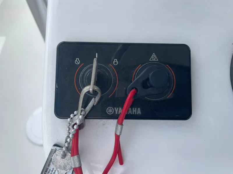 Slide: The Image of Parker Marine 25 Special Edition 2022 - 58