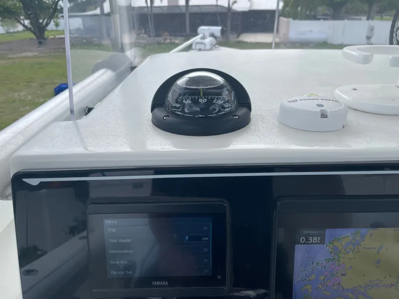 Slide: The Image of Parker Marine 25 Special Edition 2022 - 60