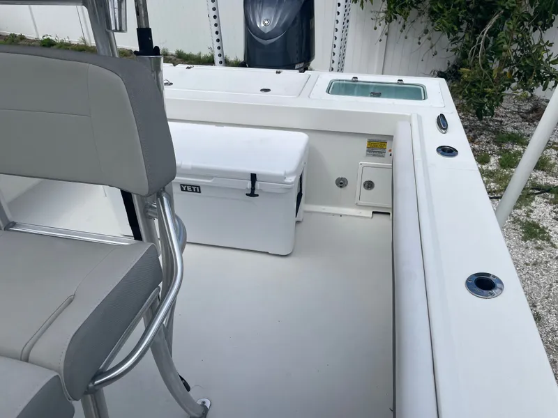 Slide: The Image of Parker Marine 25 Special Edition 2022 - 67