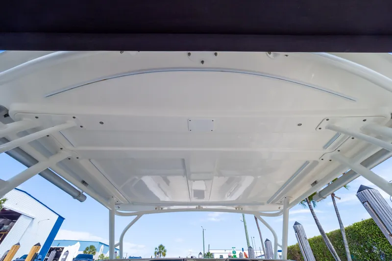 Slide: The Image of 2019 Boston Whaler 270 Vantage boat canopy, showcasing sleek design and sturdy construction. - 71