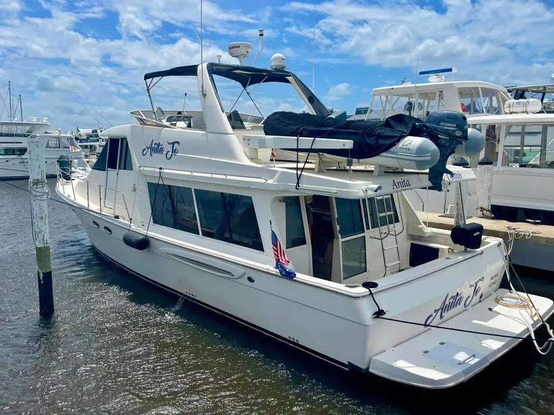 Slide: The Image of Meridian 490 Pilothouse 2004 - 7