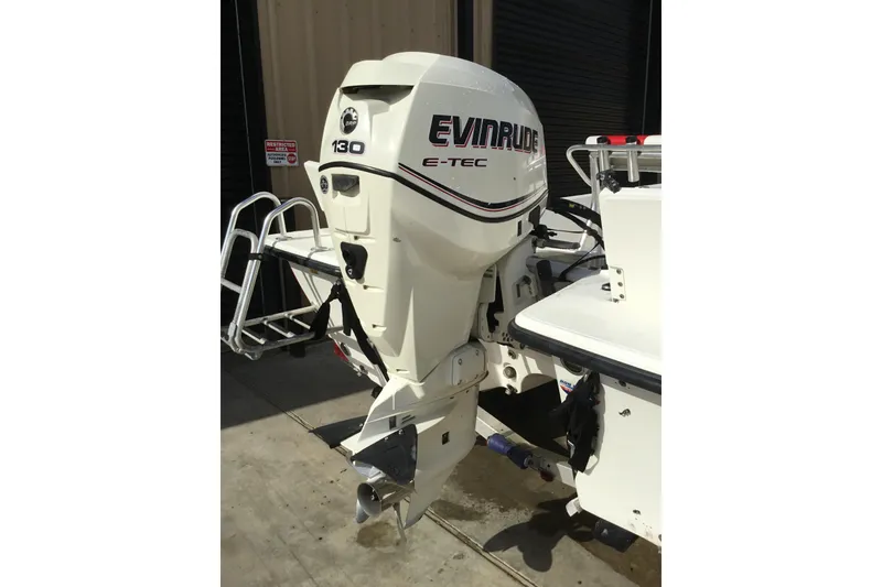 Slide: The Image of 2013 Blue Wave 1900 STL boat with Evinrude E-TEC 130 outboard motor. - 20